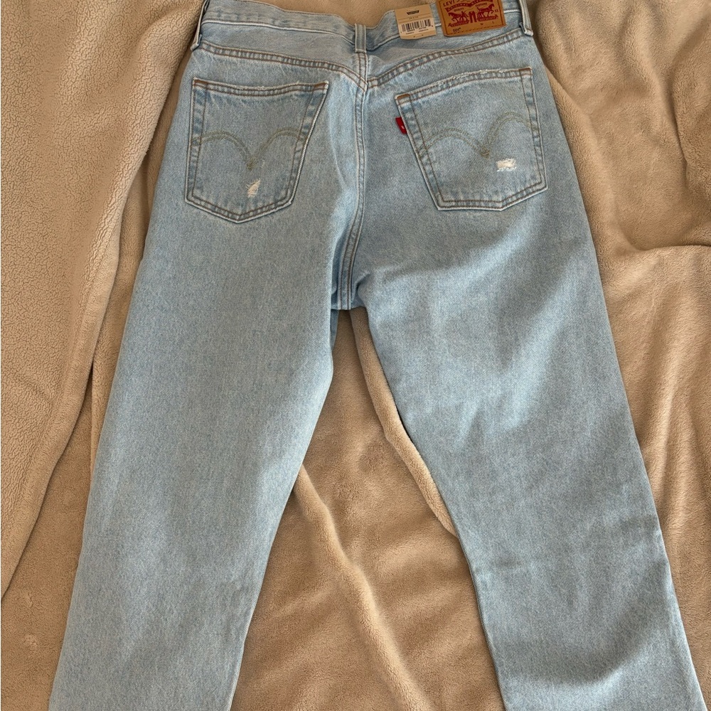Woman Levi’s jeans